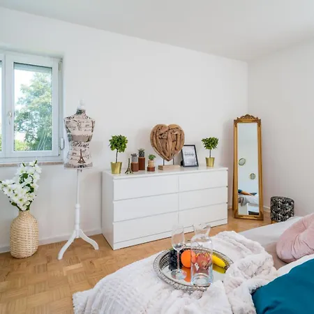 Og2 L Mit Balkon 15min Bis Salzburg Apartment Freilassing